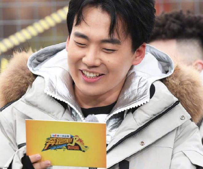 Karsa回归赛场，势不可挡首场状态亮眼，掘金观众沸腾！的简单介绍